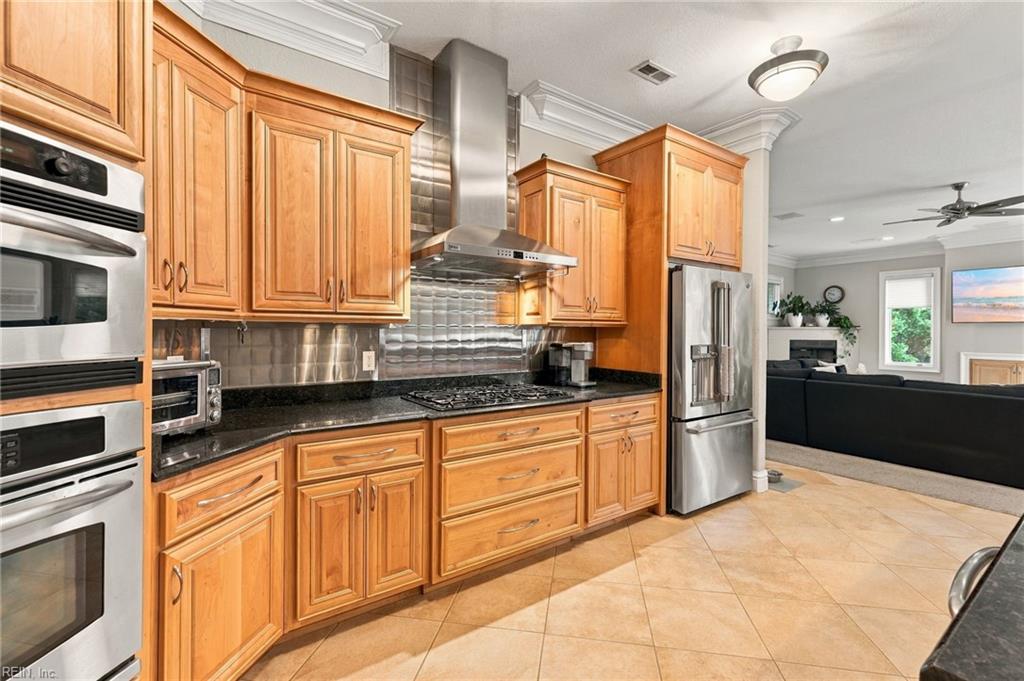 700 Linbay Dr Property Photo 10