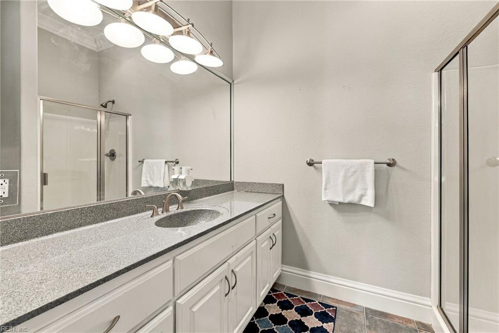 700 Linbay Dr Property Photo 25
