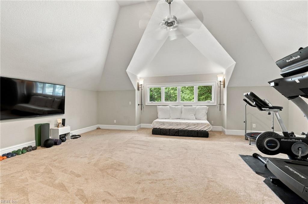 700 Linbay Dr Property Photo 28