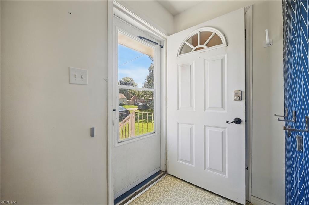 27 Baxter St Property Photo 4