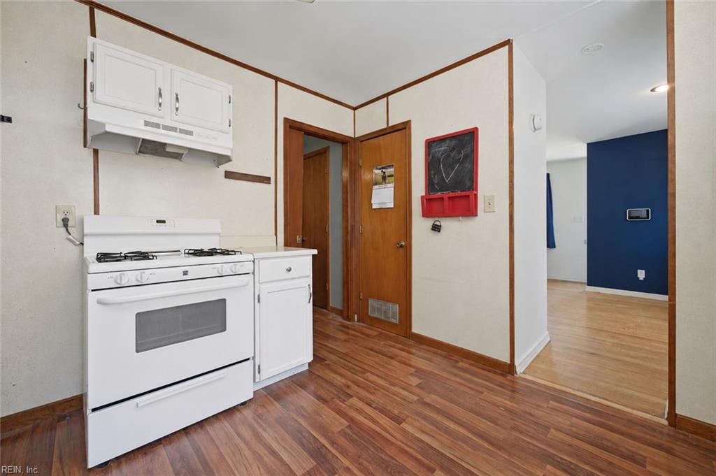 27 Baxter St Property Photo 8