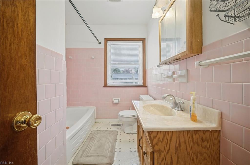 27 Baxter St Property Photo 15