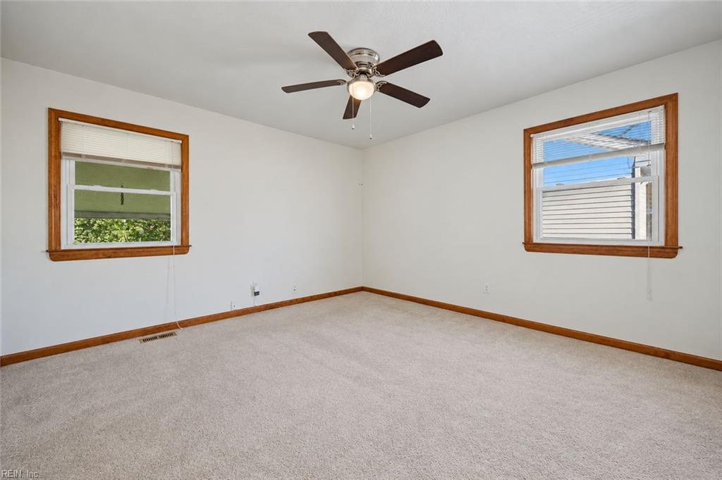 27 Baxter St Property Photo 16