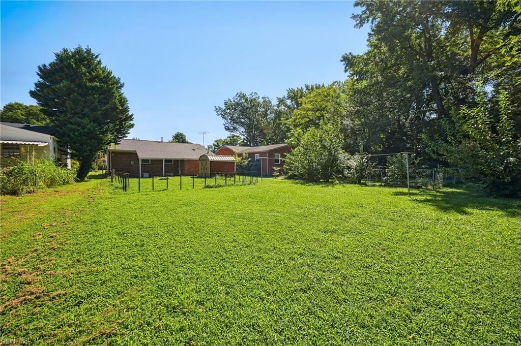 27 Baxter St Property Photo 19