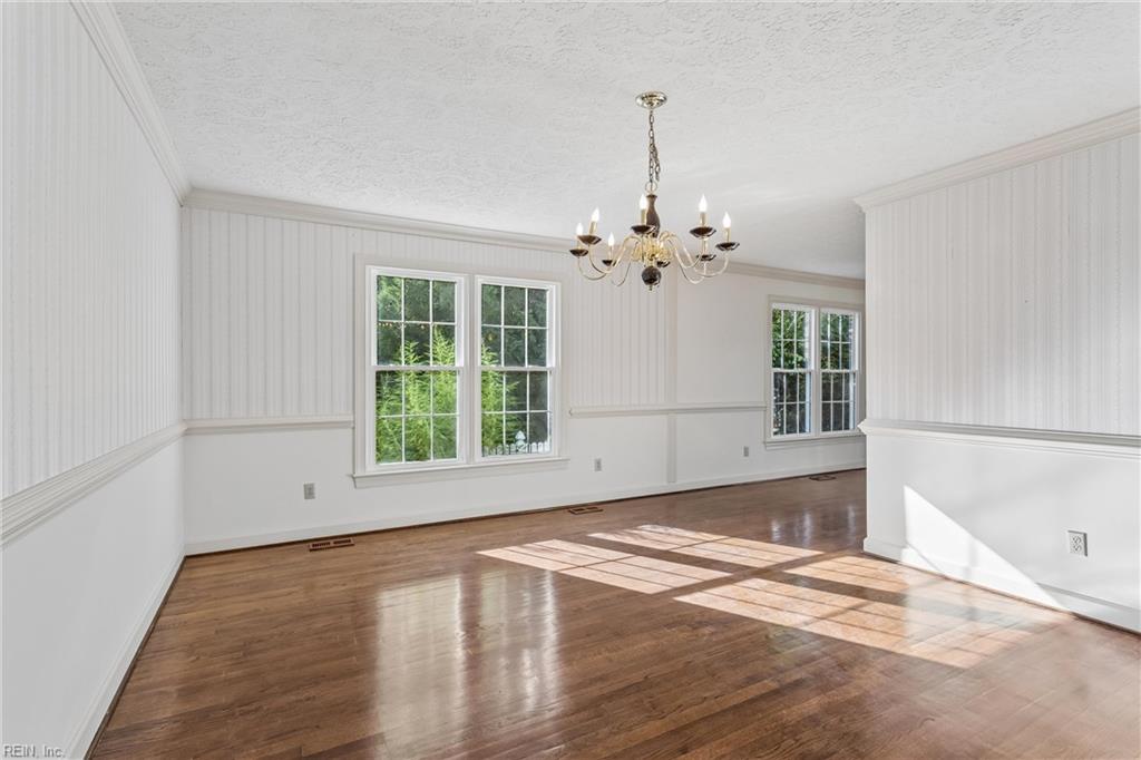 111 Montrose Property Photo 18
