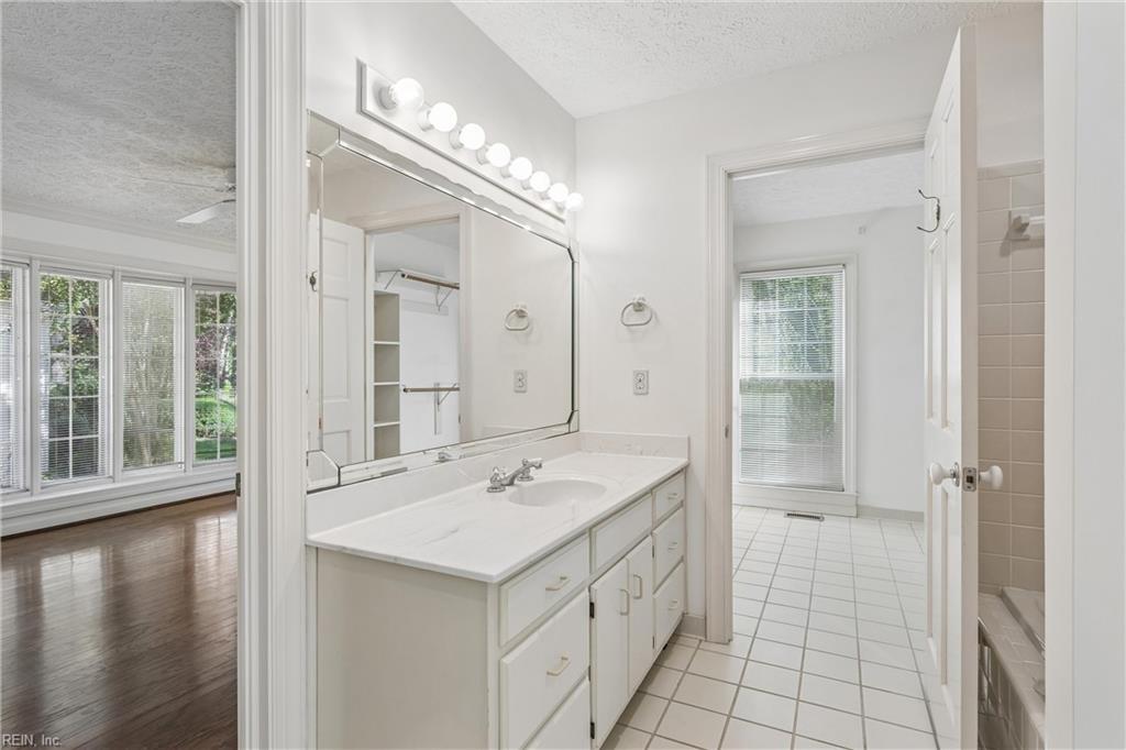 111 Montrose Property Photo 23