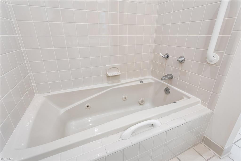 111 Montrose Property Photo 24