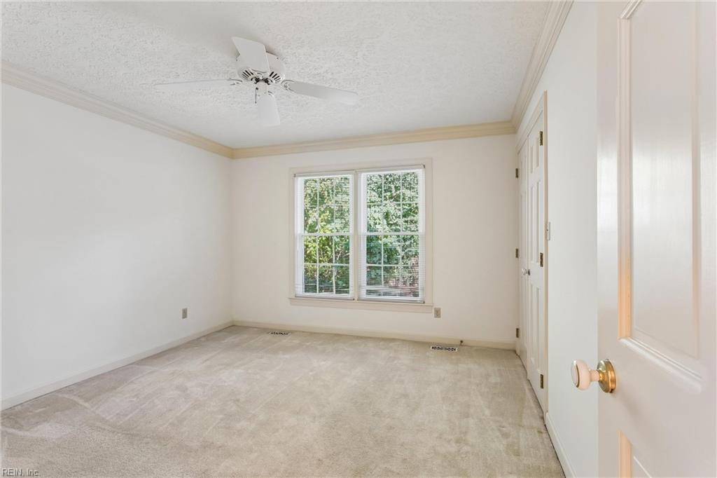 111 Montrose Property Photo 28