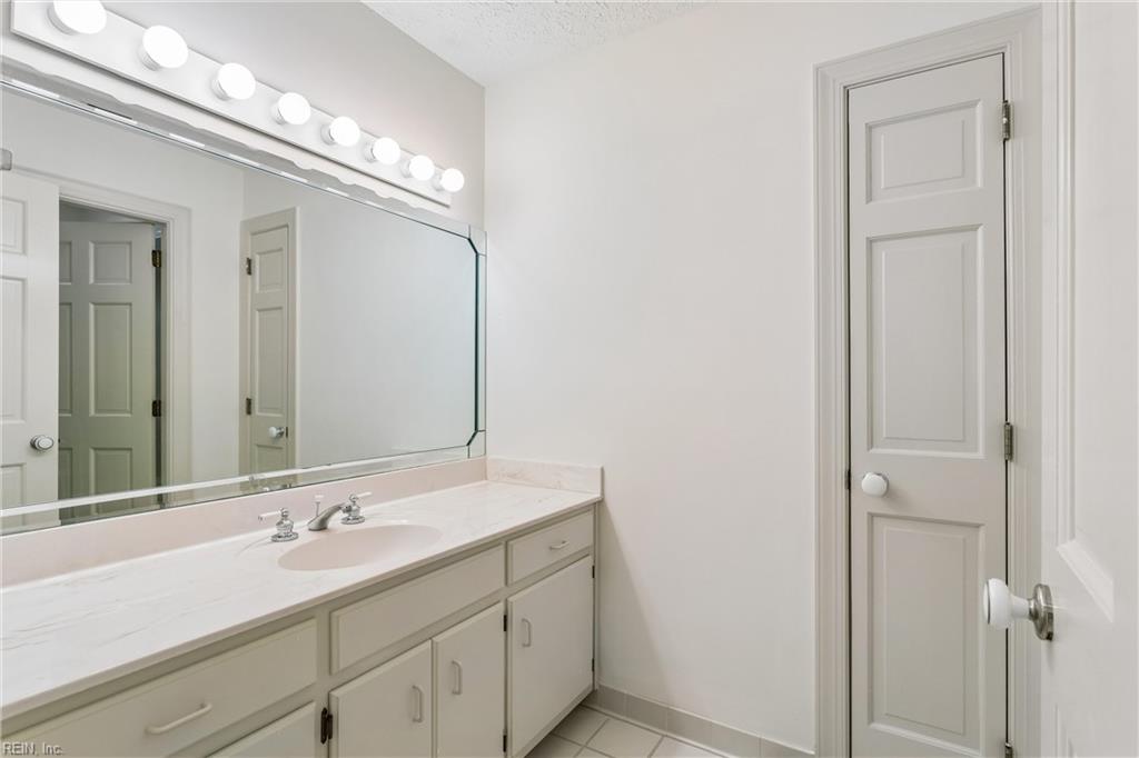 111 Montrose Property Photo 32
