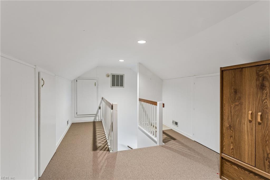 111 Montrose Property Photo 36