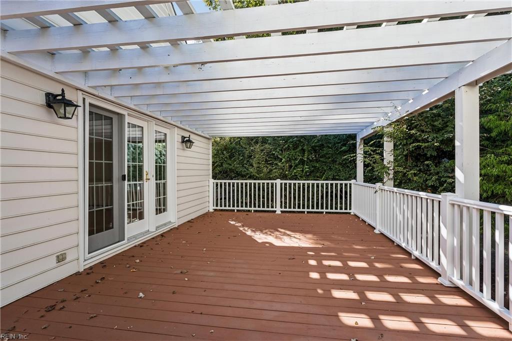 111 Montrose Property Photo 39