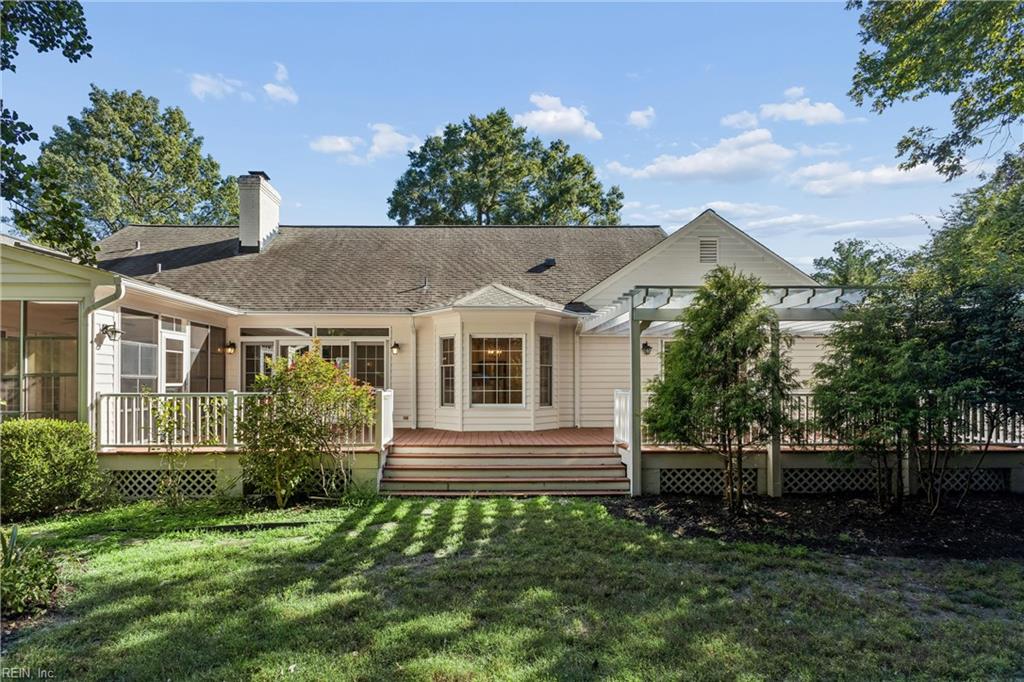 111 Montrose Property Photo 43