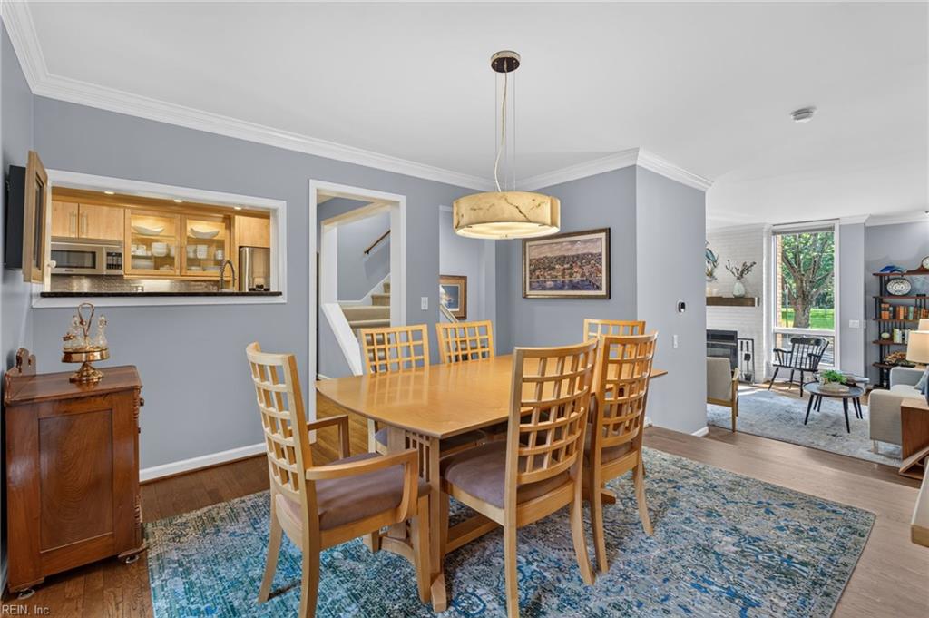 915 Botetourt Gdns Property Photo 17