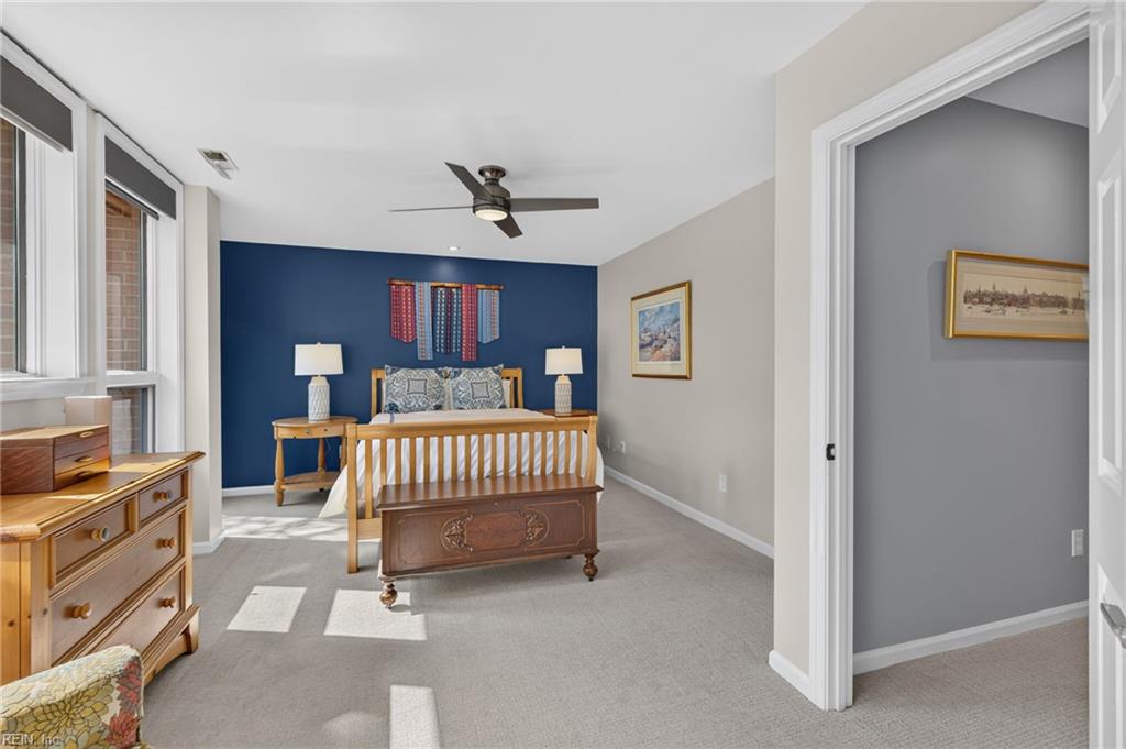 915 Botetourt Gdns Property Photo 22