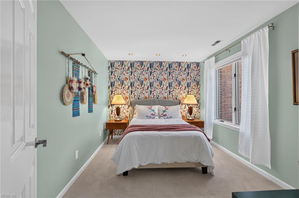 915 Botetourt Gdns Property Photo 30