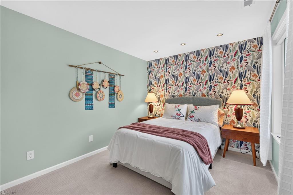 915 Botetourt Gdns Property Photo 31