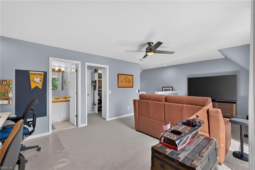 915 Botetourt Gdns Property Photo 37