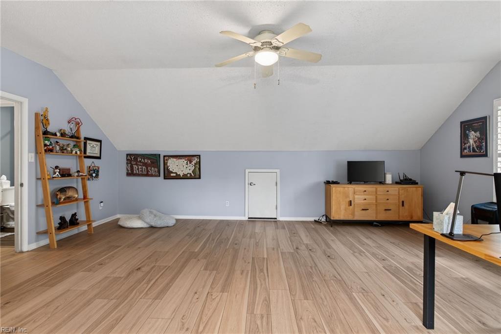 733 Dissdale Ln Property Photo 36