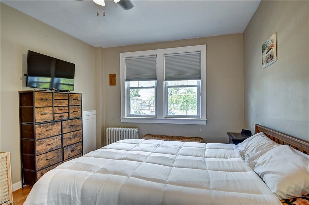 742 Washington Park Property Photo 23