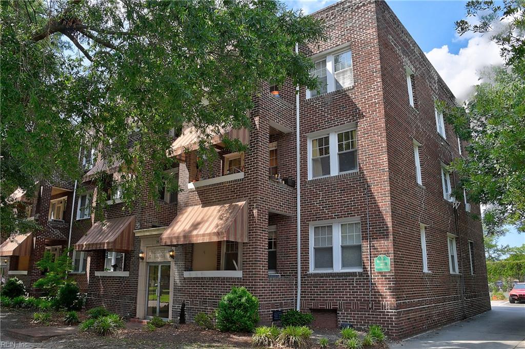 742 Washington Park Property Photo 30