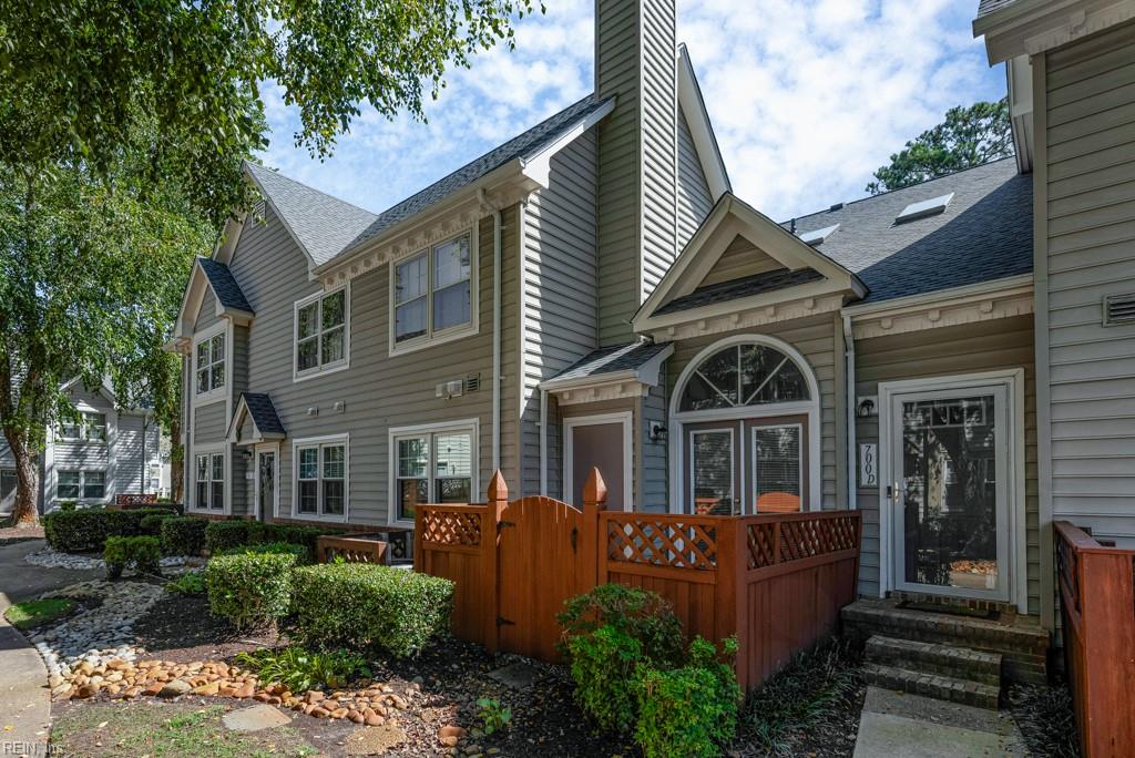 700 Nottoway River CT