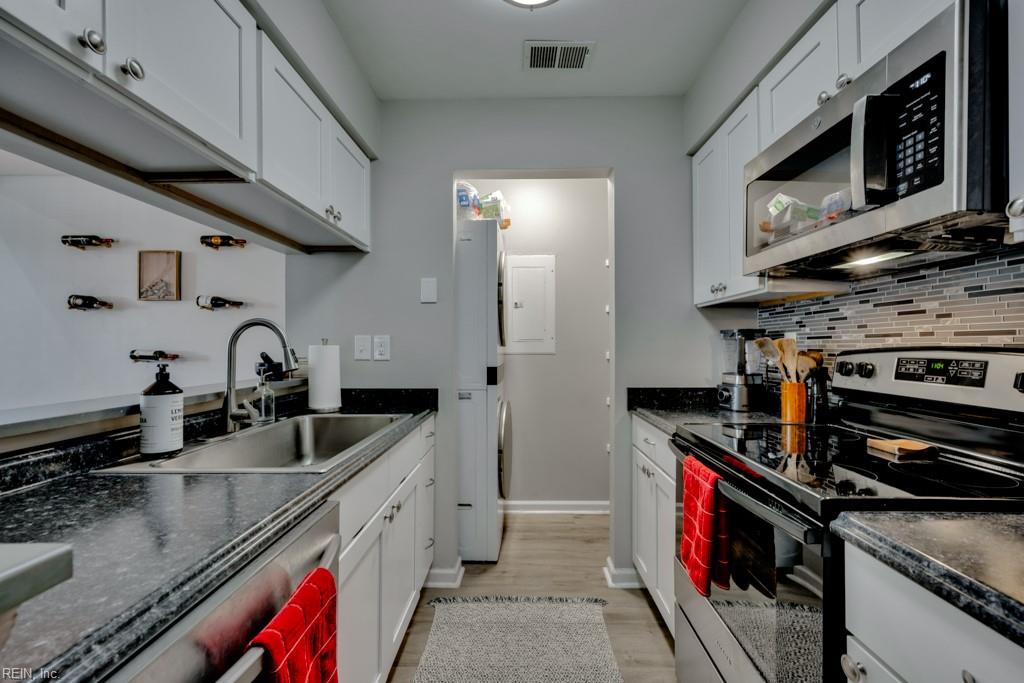 700 Nottoway River Ct Property Photo 13