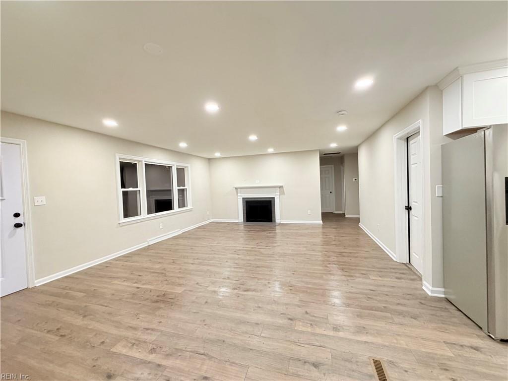 701 Forrest Dr Property Photo 2