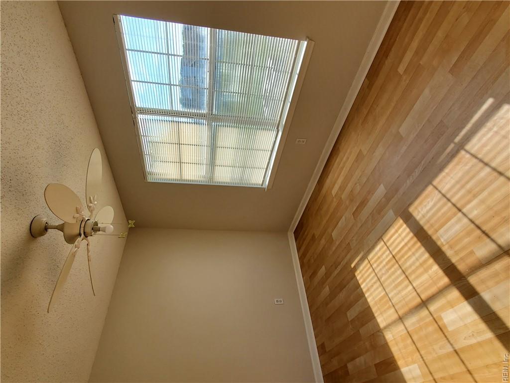5668 Landfall Dr Property Photo 7