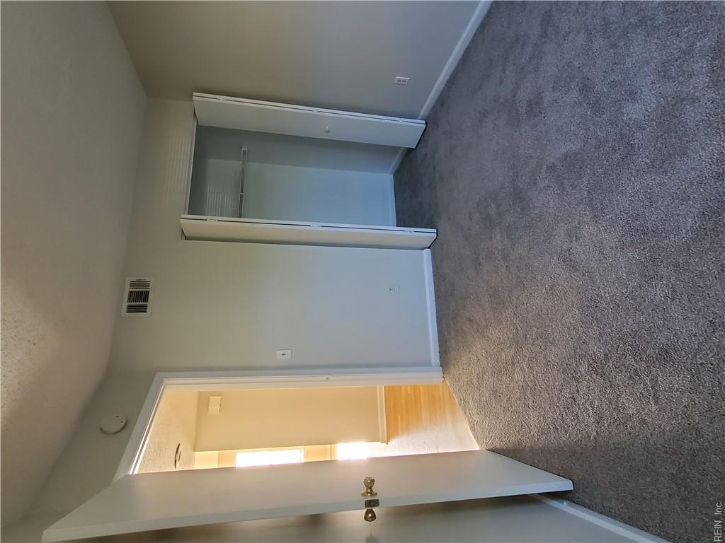 5668 Landfall Dr Property Photo 14