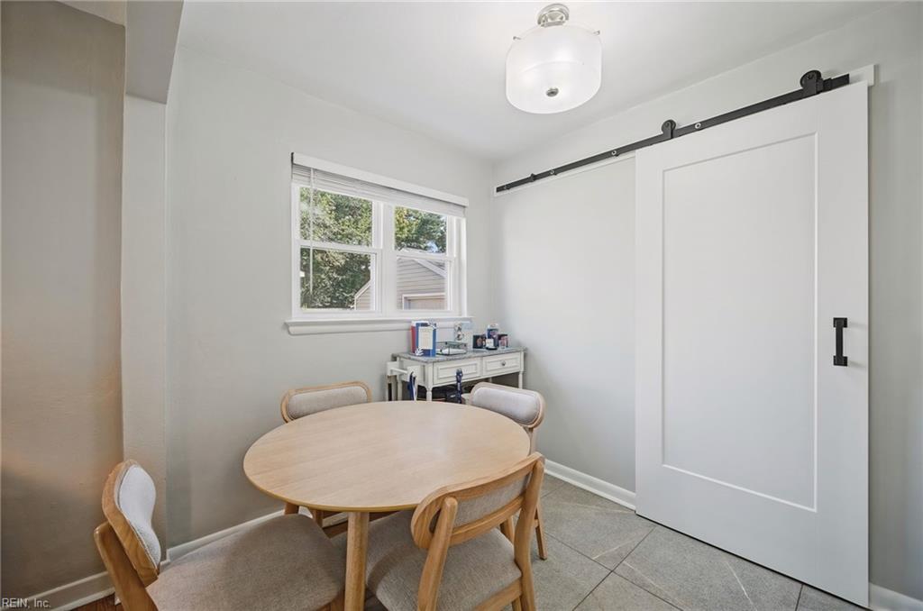 553 Summers Dr Property Photo 3