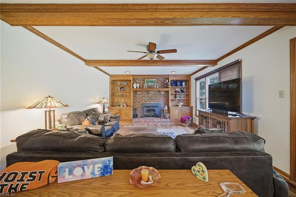 3708 Riverwood Cres Property Photo 10
