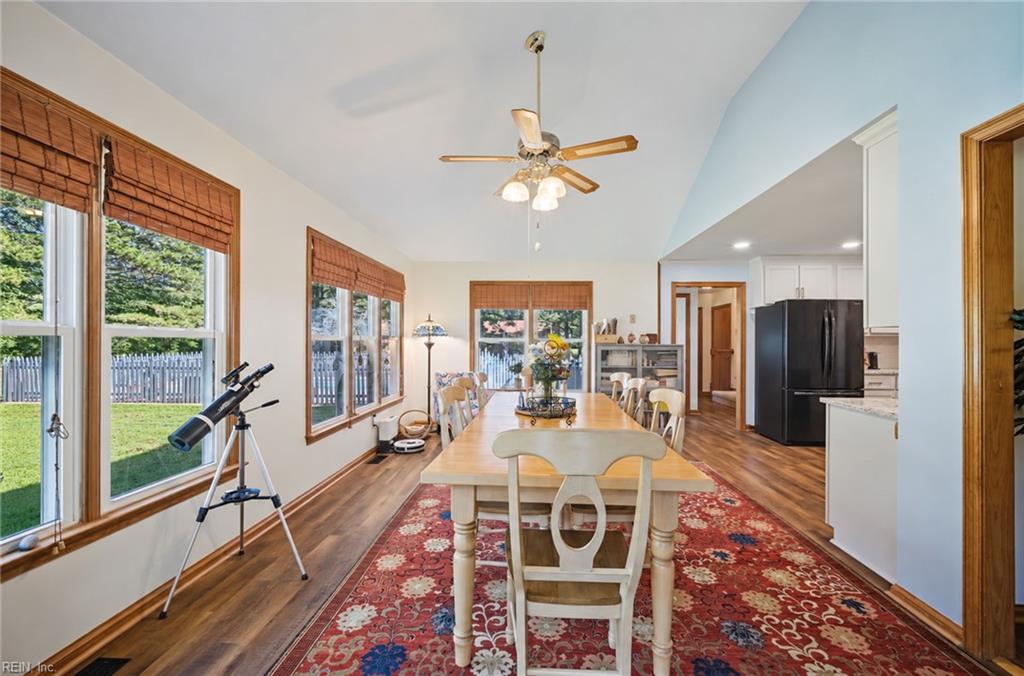 3708 Riverwood Cres Property Photo 12