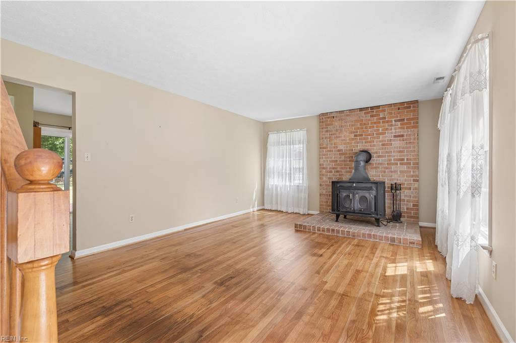 107 Cheadle Loop Rd Property Photo 6