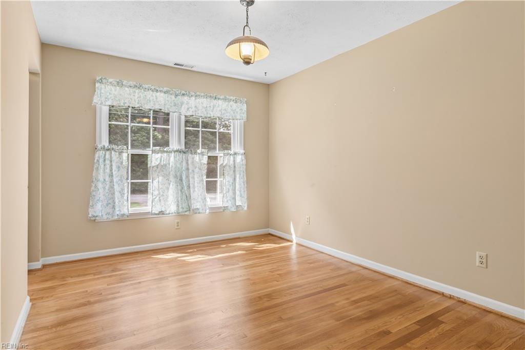 107 Cheadle Loop Rd Property Photo 9