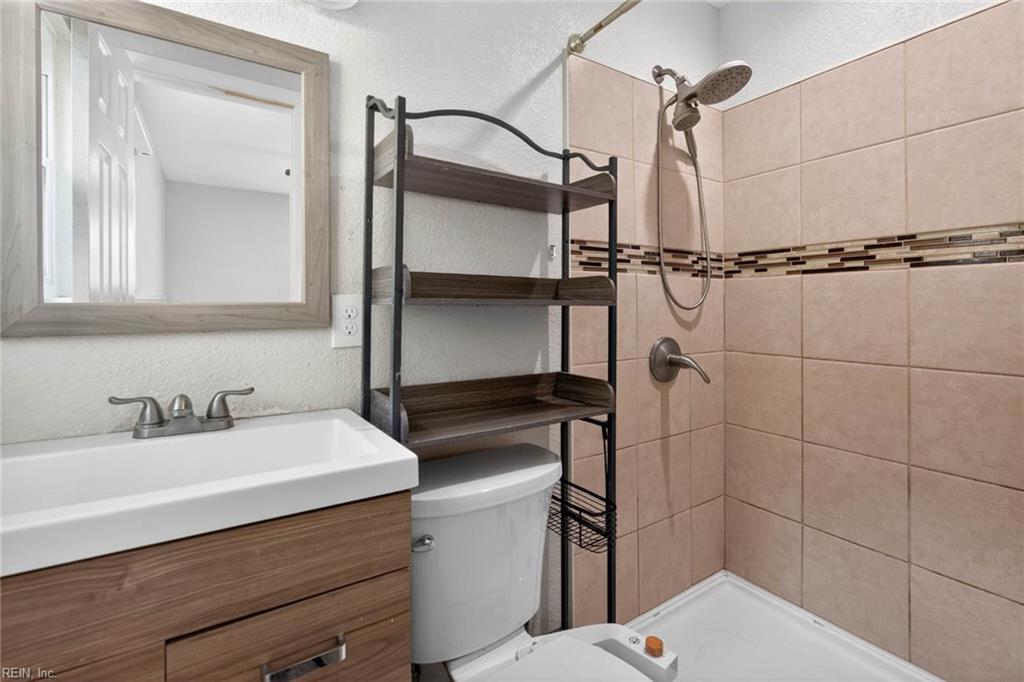 3104 Coach House Ln Property Photo 15
