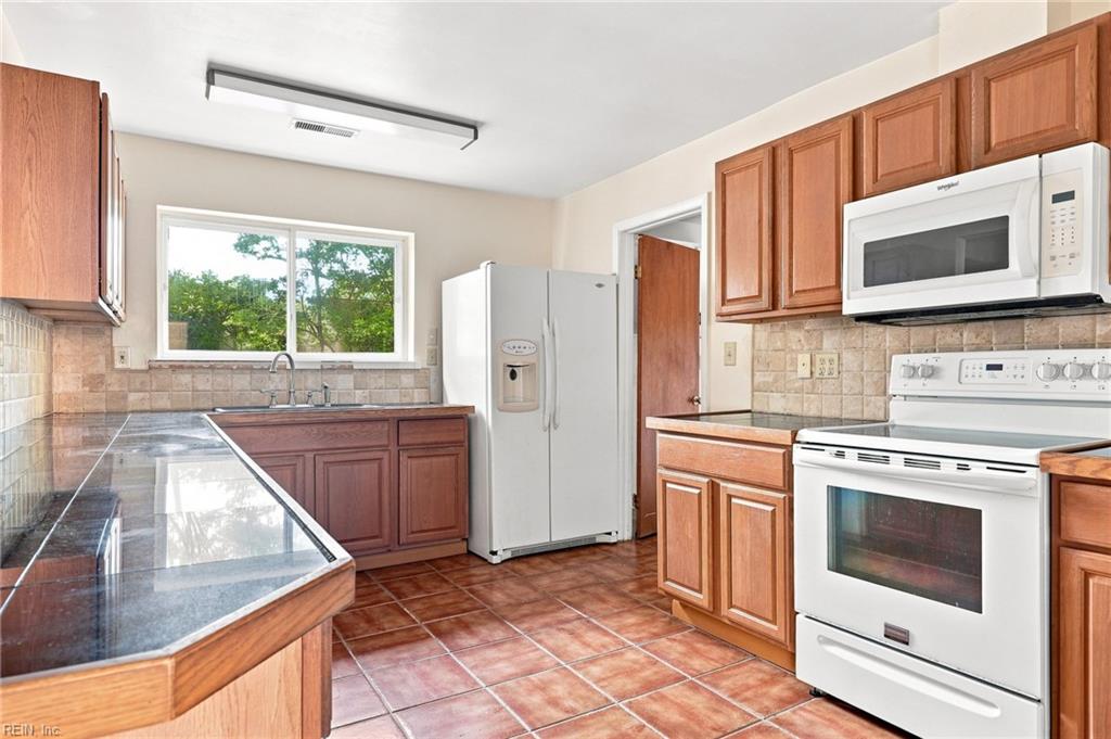 1709 Placid Ct Property Photo 2