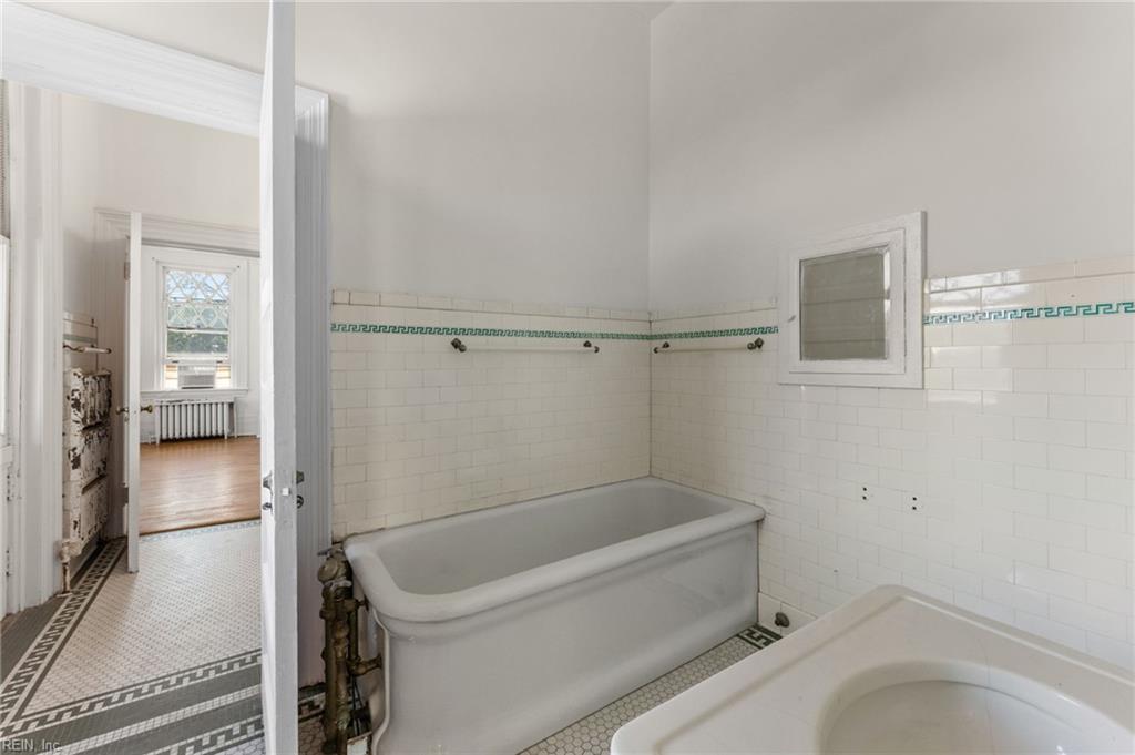 801 Stockley Gdns Property Photo 29