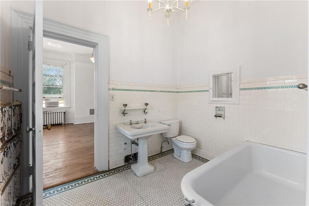 801 Stockley Gdns Property Photo 30