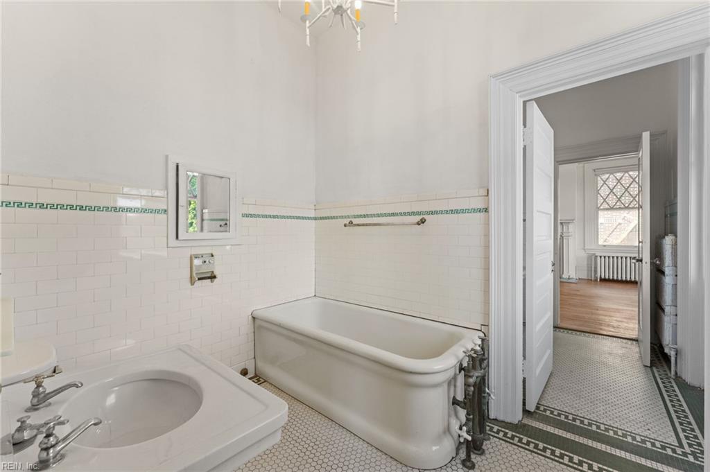 801 Stockley Gdns Property Photo 31