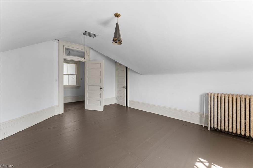 801 Stockley Gdns Property Photo 44