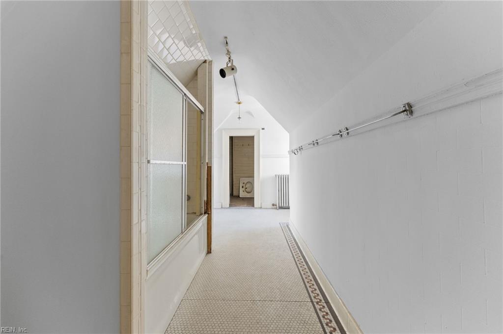 801 Stockley Gdns Property Photo 45