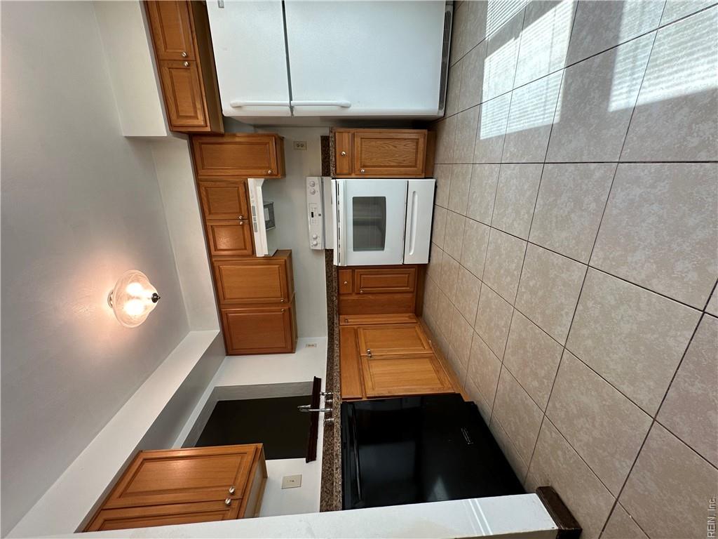 3825 Buchanan Dr Property Photo 3