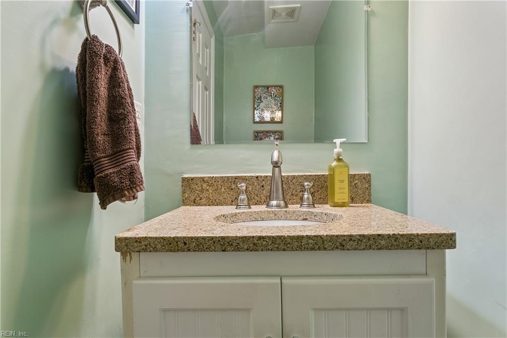 12 Markham Dr Property Photo 15