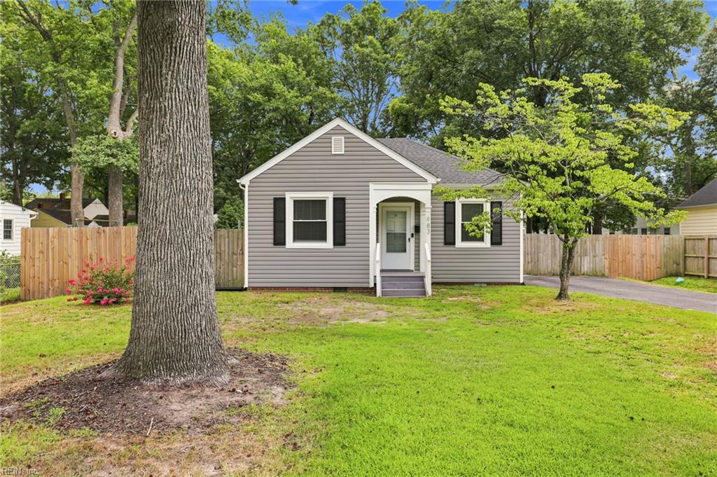 683 Ellen Rd Property Photo 4