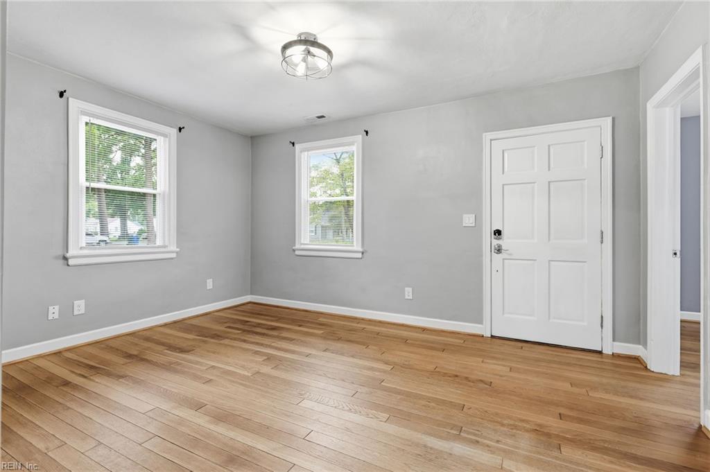 683 Ellen Rd Property Photo 10
