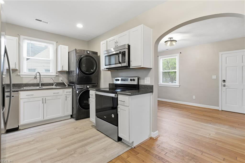 683 Ellen Rd Property Photo 18