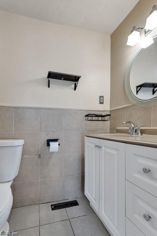 3529 Thurston St Property Photo 14