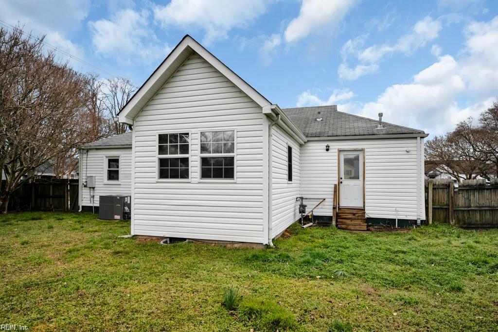 3529 Thurston St Property Photo 29