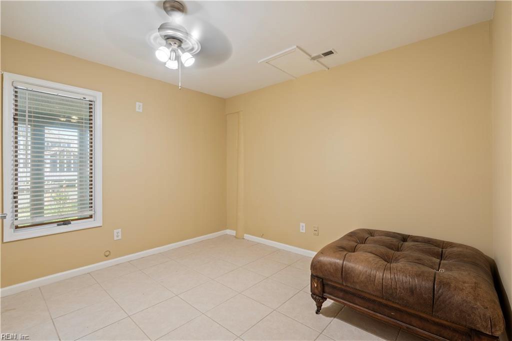 304 Ruddy Cres Property Photo 34