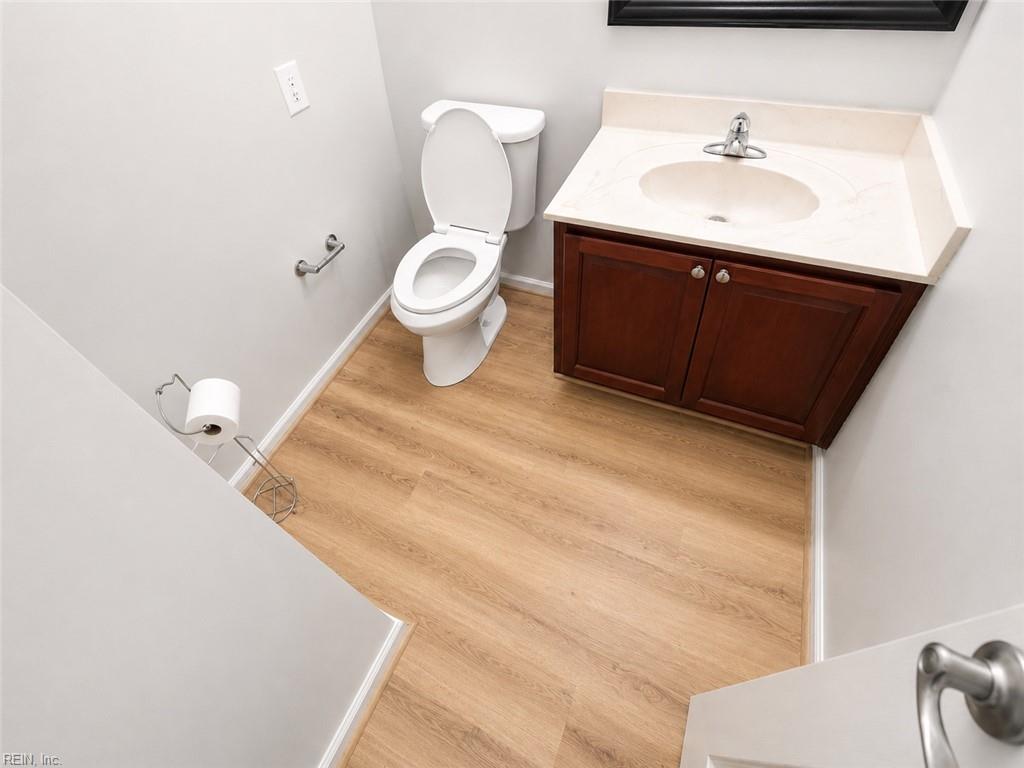 313 Holyoke Ln Property Photo 8